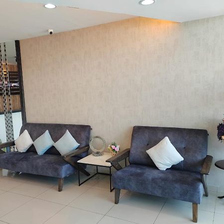 Bg Business Hotel Bukit Mertajam Buitenkant foto